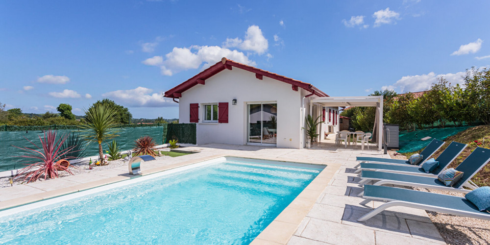 maison à ESPELETTE (64250)