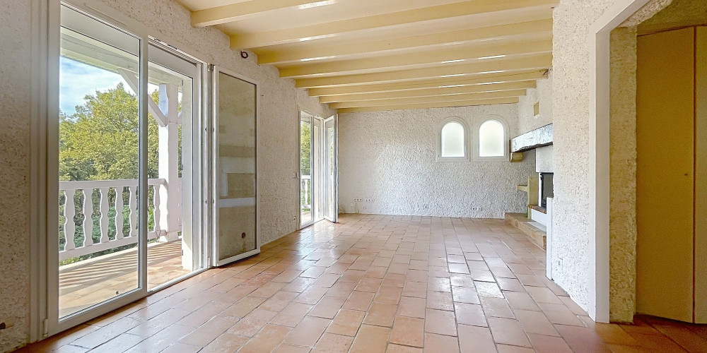 maison à SAUVAGNON (64230)