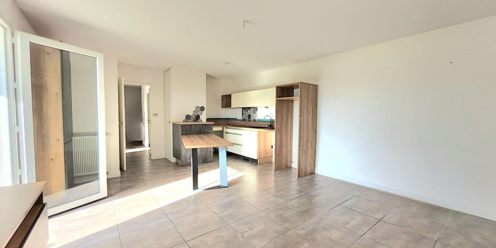 appartement à ST PIERRE D IRUBE (64990)