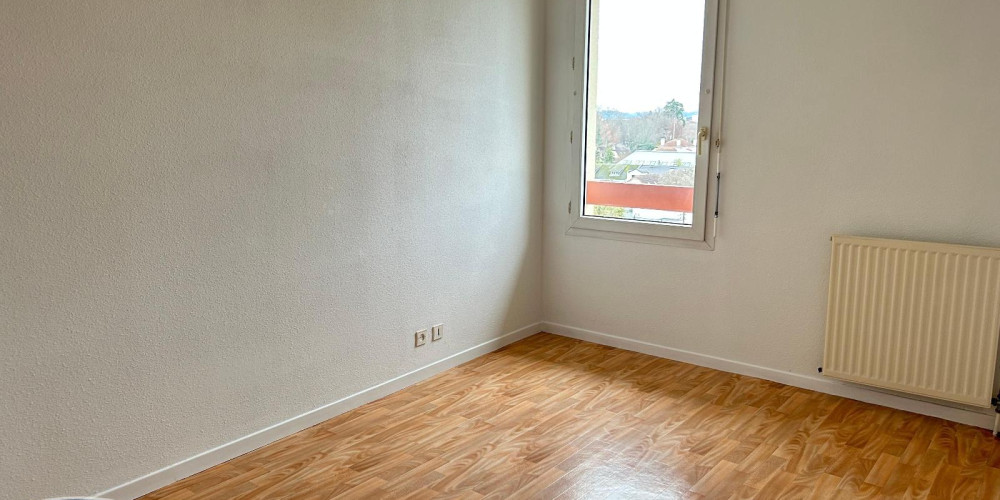 appartement à PAU (64000)