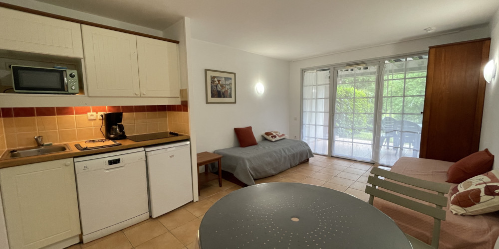 appartement à UHART CIZE (64220)