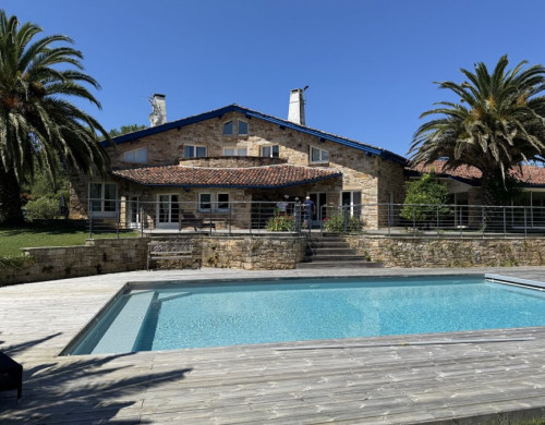 maison  URRUGNE
