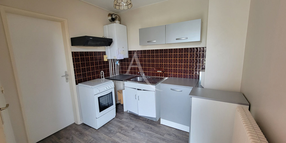 appartement à PAU (64000)