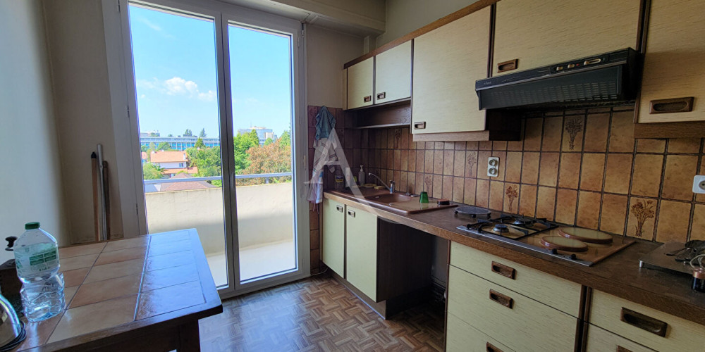 appartement à PAU (64000)