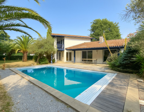maison  BASSUSSARRY