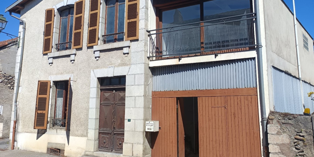 maison à ST LAURENT DE NESTE (65150)