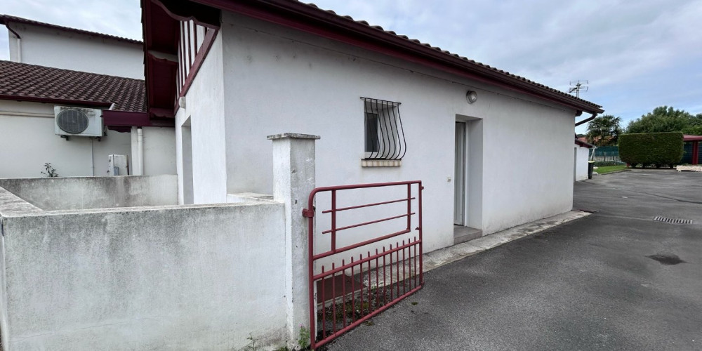 maison à USTARITZ (64480)