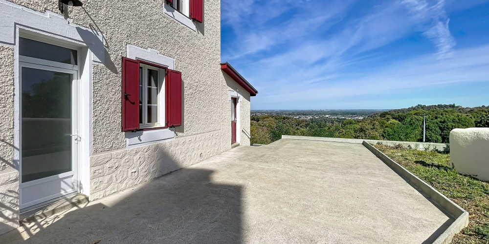 maison à ST FAUST (64110)