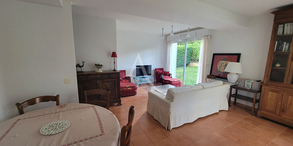 appartement à PAU (64000)
