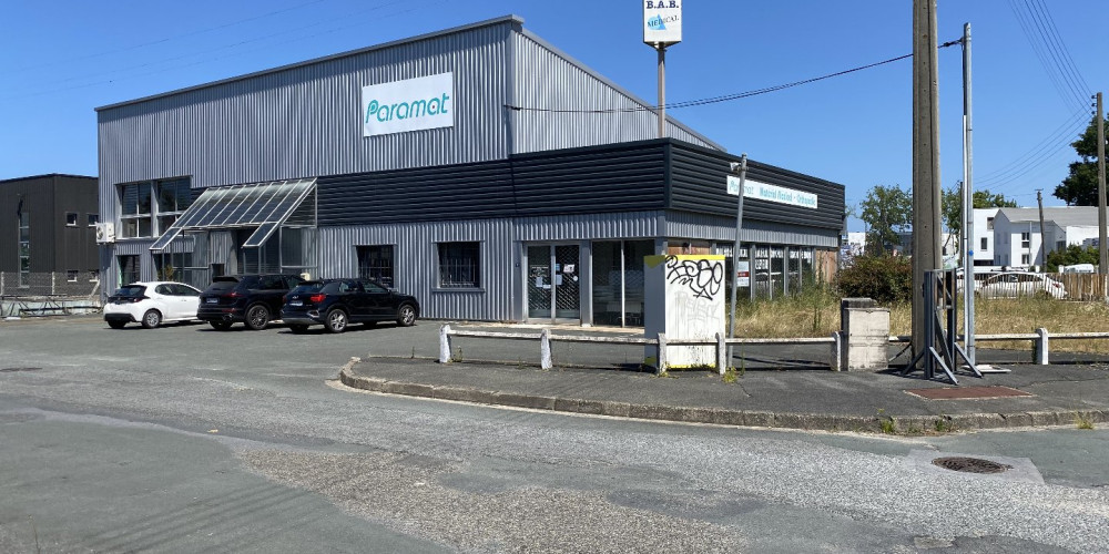 local commercial à BAYONNE (64100)
