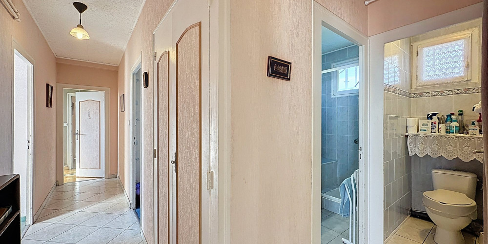 appartement à PAU (64000)