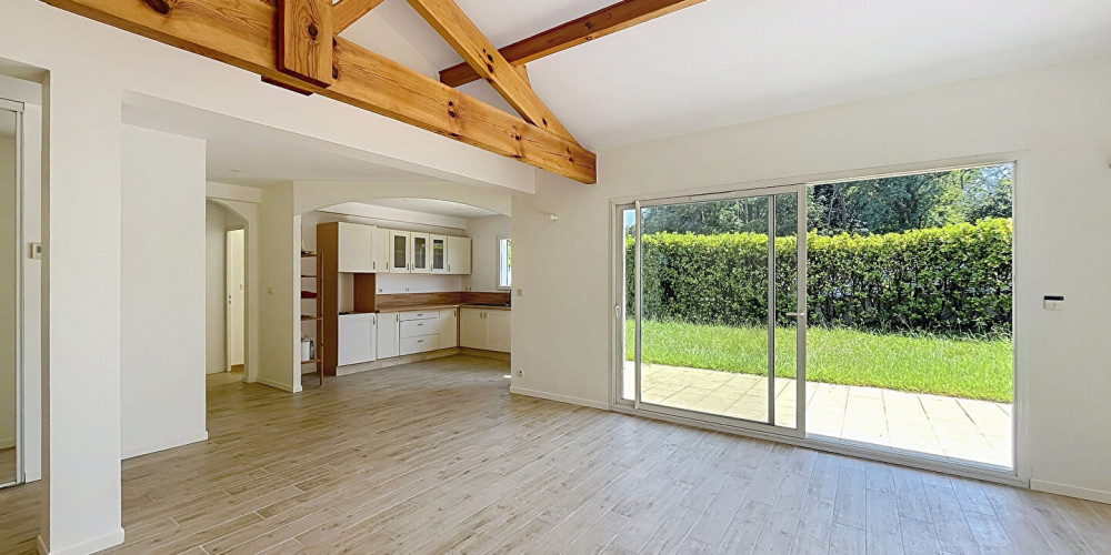 maison à ST PIERRE D IRUBE (64990)