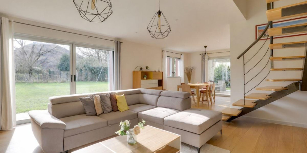 maison à ST PEE SUR NIVELLE (64310)