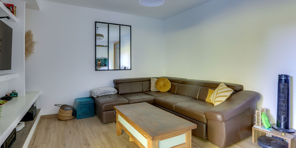 appartement à BASSUSSARRY (64200)