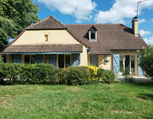 maison  LESCAR