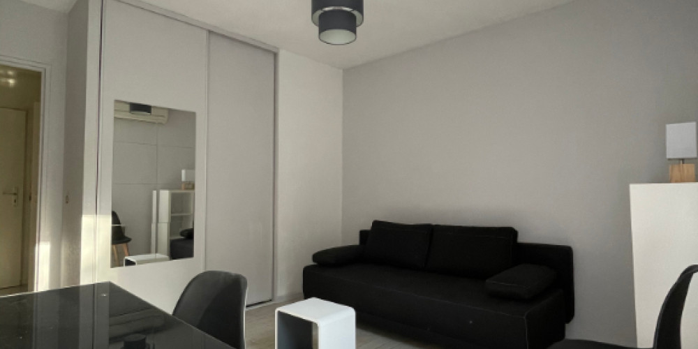 appartement à PAU (64000)