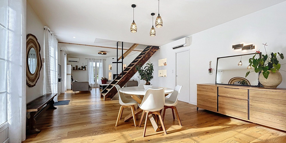 maison à NAY (64800)