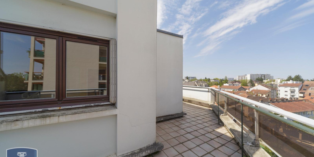 appartement à PAU (64000)