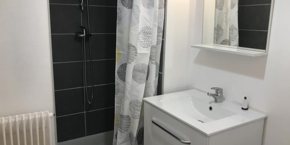 appartement à PAU (64000)