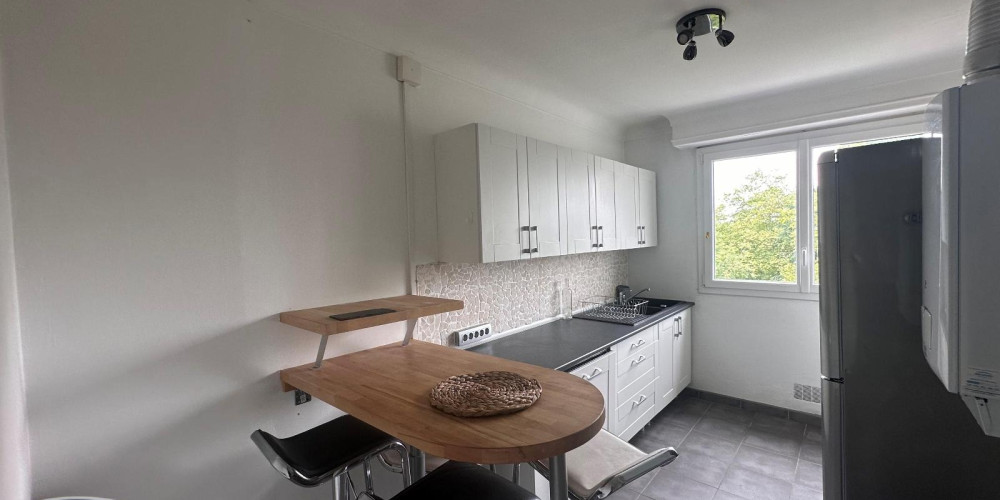 appartement à PAU (64000)