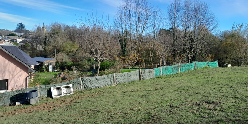 terrain à POUEYFERRE (65100)