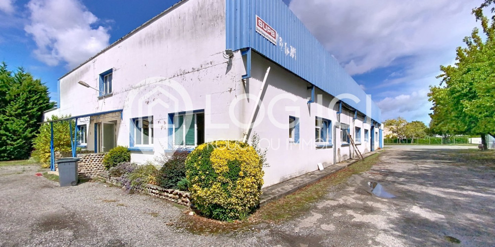 local commercial à SERRES CASTET (64121)