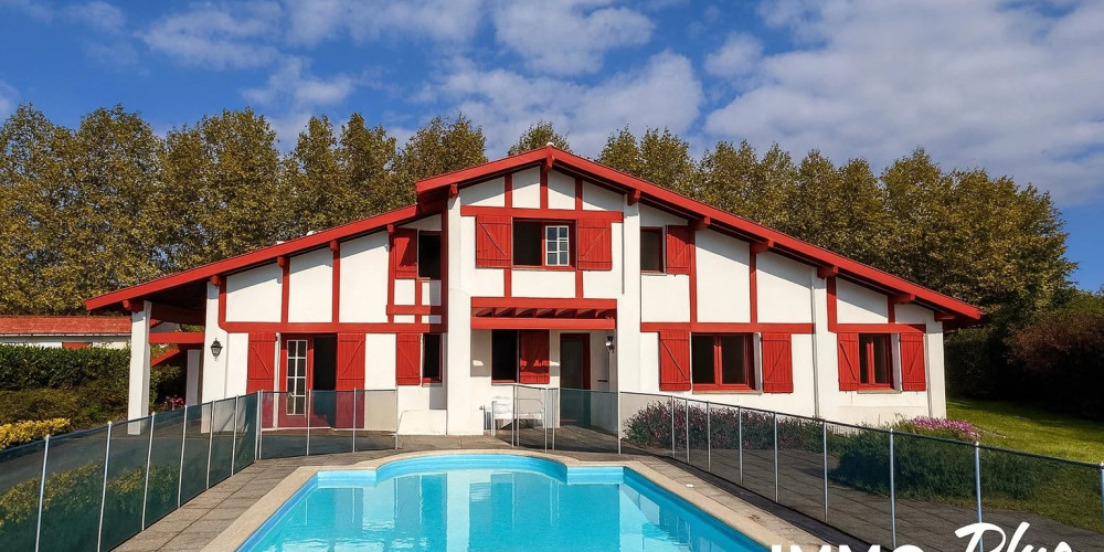maison à ST JEAN DE LUZ (64500)