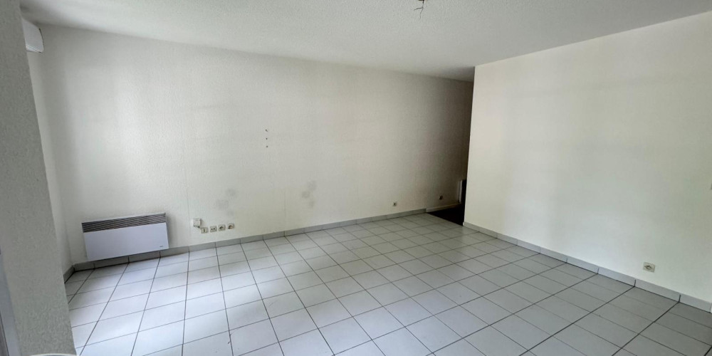 appartement à PAU (64000)