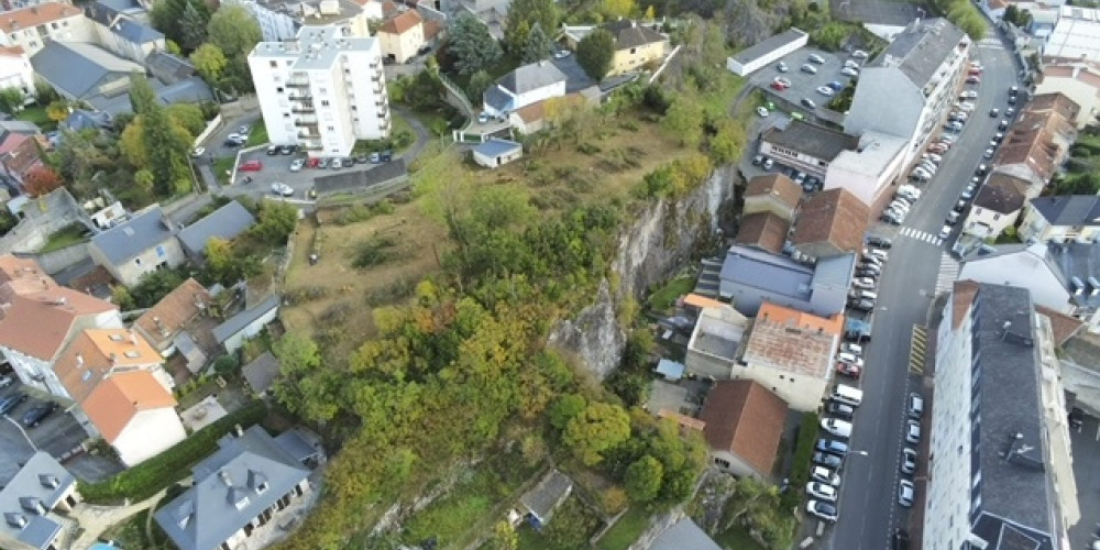 terrain à LOURDES (65100)