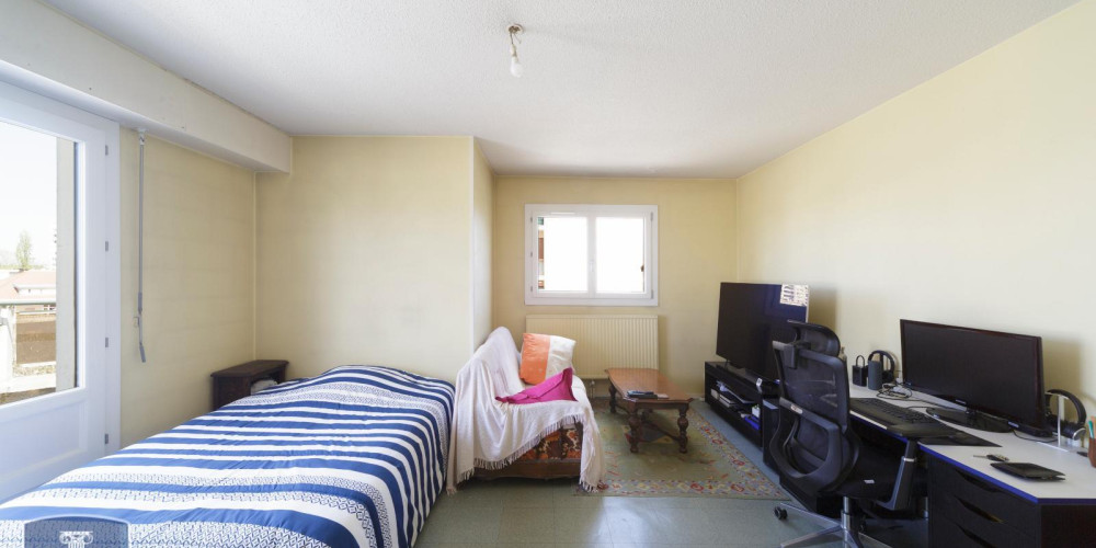 appartement à PAU (64000)