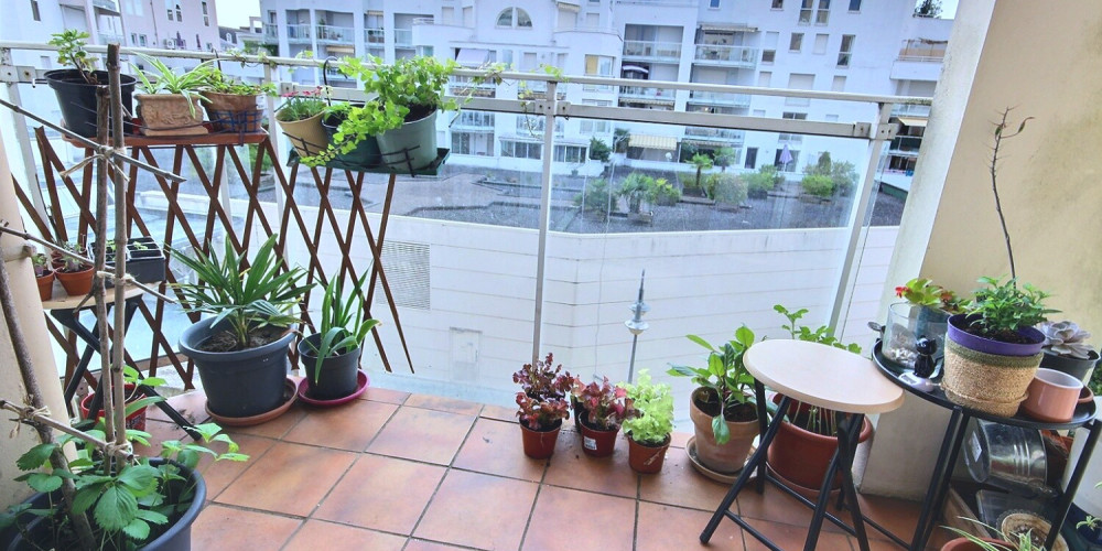 appartement à PAU (64000)