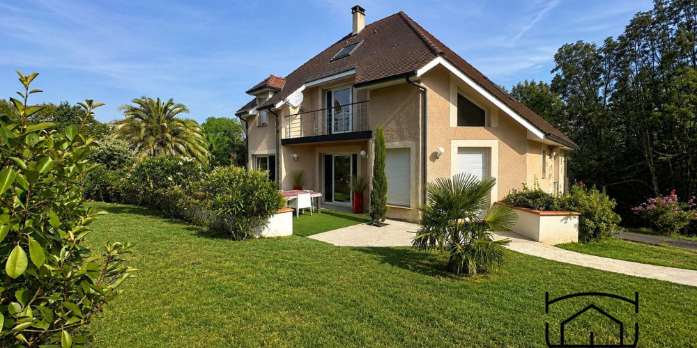 maison à GAN (64290)