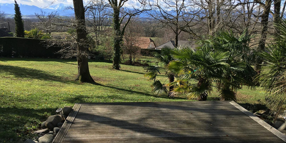 maison à PAU (64000)