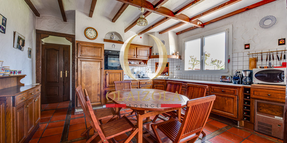 maison à URRUGNE (64122)