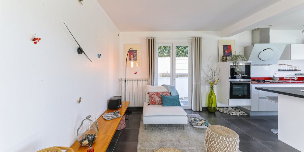 maison à URRUGNE (64122)