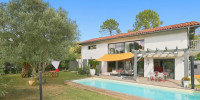 maison à BASSUSSARRY (64200)