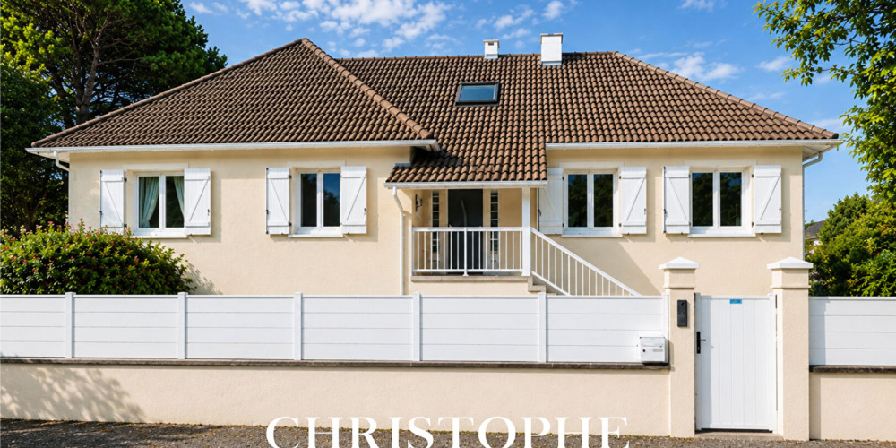 maison à PAU (64000)