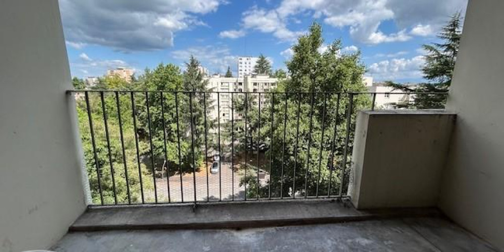 appartement à PAU (64000)