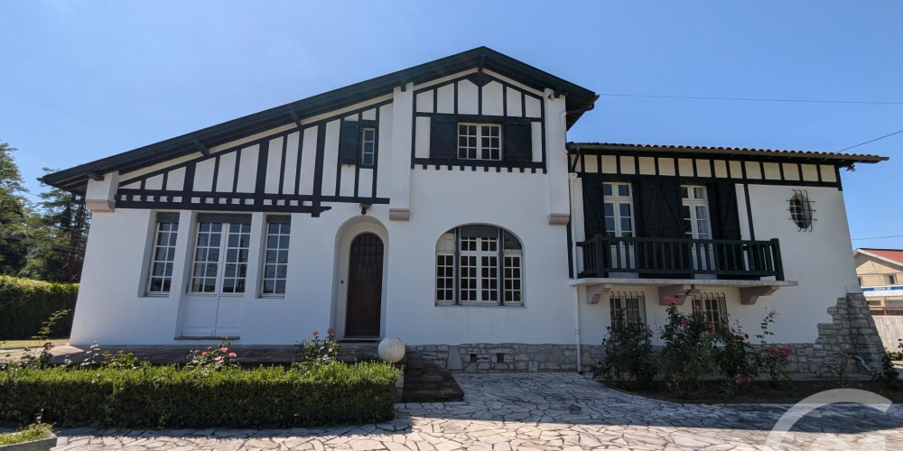 maison à PUYOO (64270)