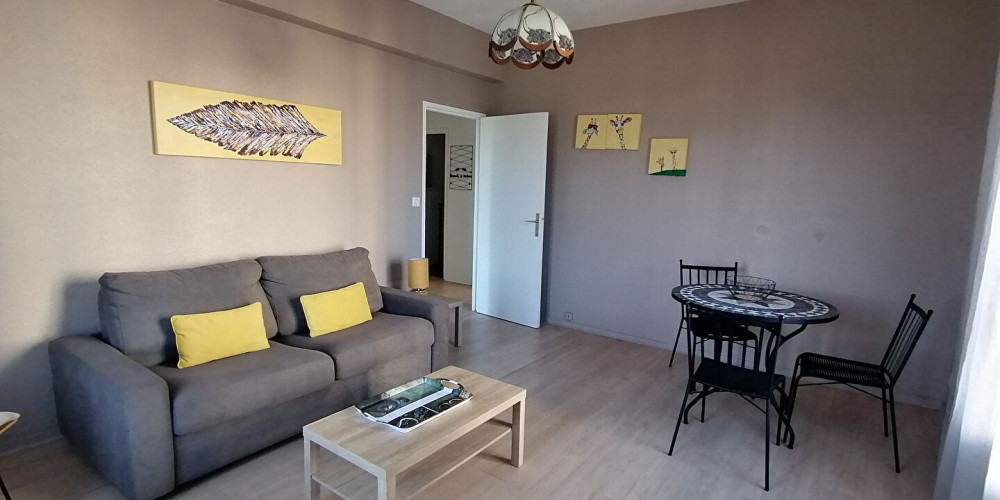 appartement à PAU (64000)