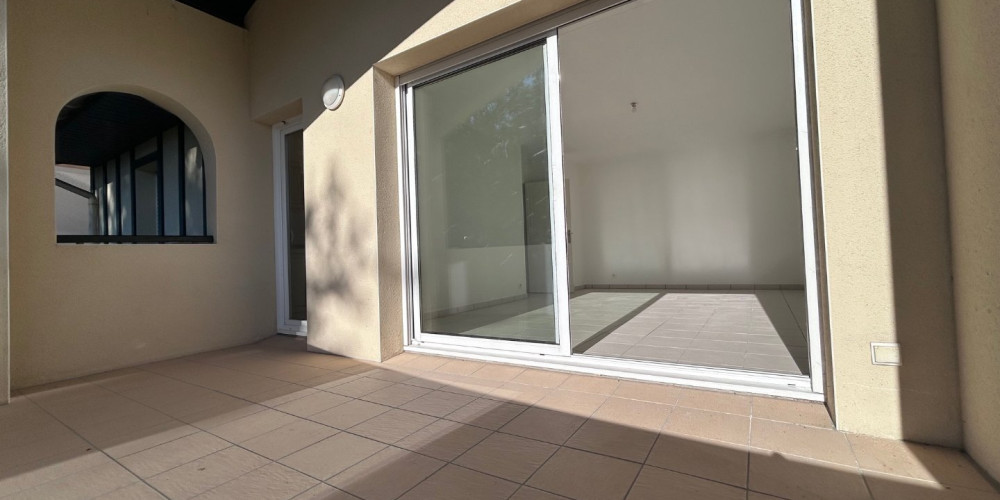 appartement à USTARITZ (64480)
