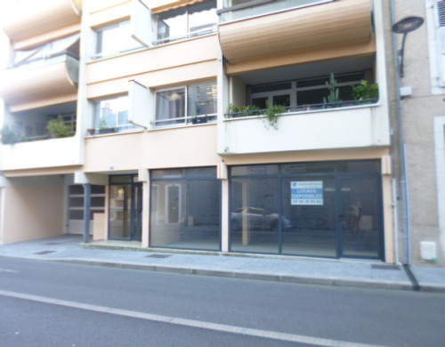 local commercial  PAU