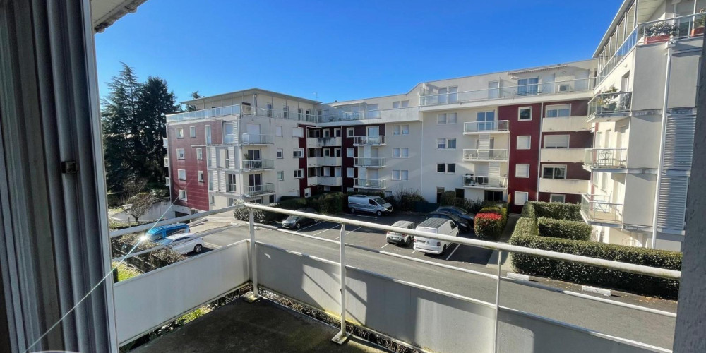 appartement à PAU (64000)