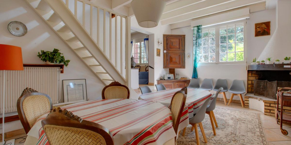 maison à ST PEE SUR NIVELLE (64310)