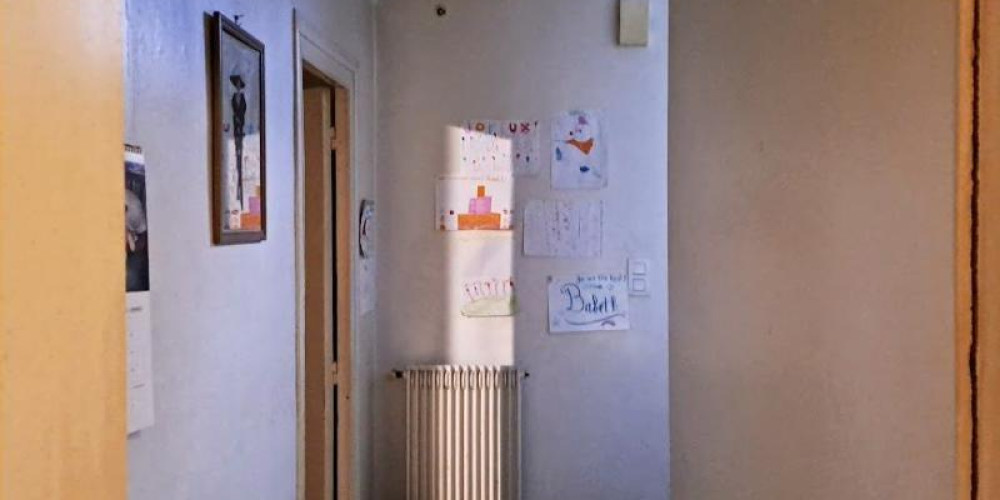 appartement à NAY (64800)
