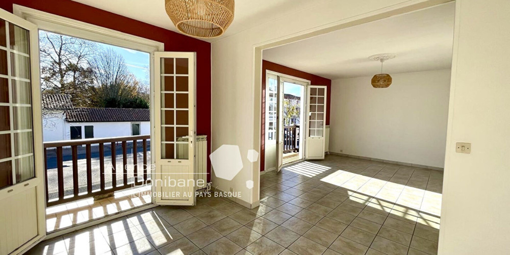 appartement à URRUGNE (64122)