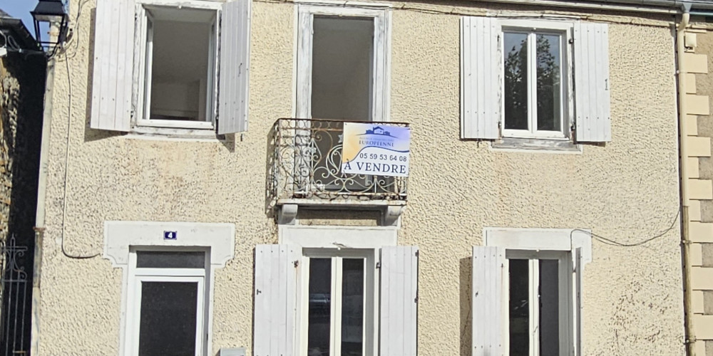 maison à LESTELLE BETHARRAM (64800)