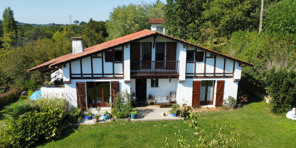 maison à ASCAIN (64310)