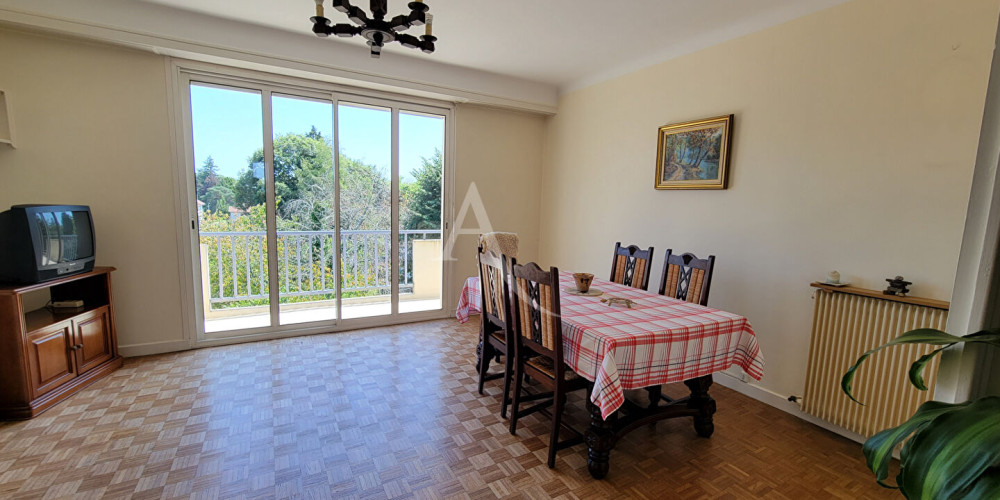 appartement à PAU (64000)