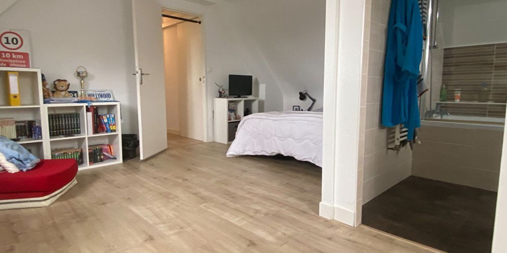 maison à LONS (64140)